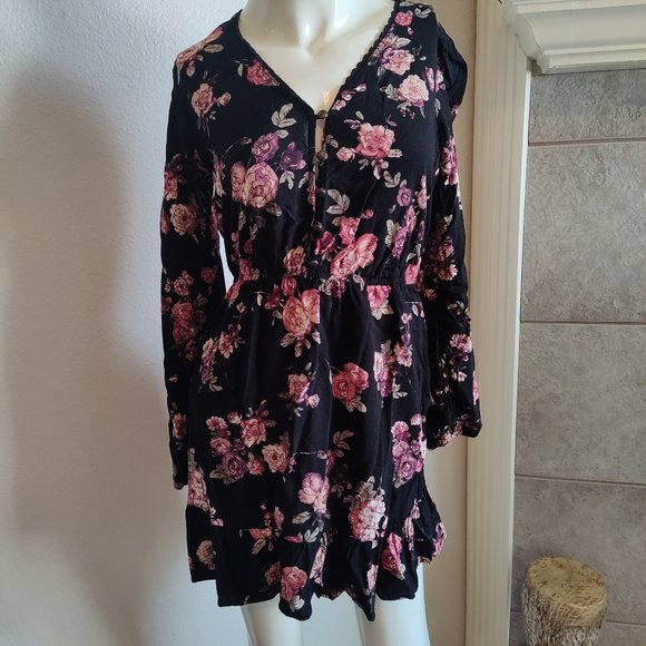 Xhilaration ruffle floral dress. Size S. - Picture 1 of 5